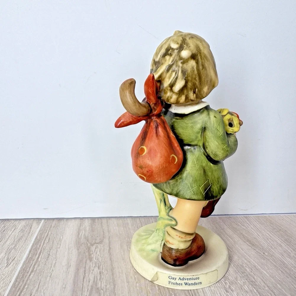 Goebel Hummel Gay Adventure 79 Figurine Boy Bird W Germany Vintage‎